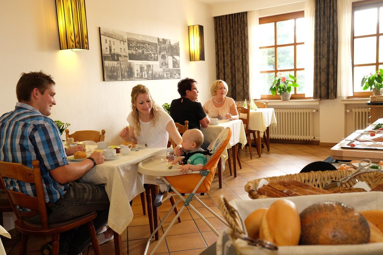Landgasthaus Hoffmann Kruchten Zewnętrze zdjęcie